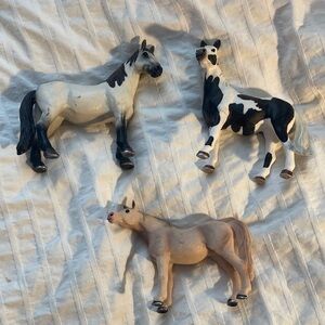 Schleich Set of Three Horses retired